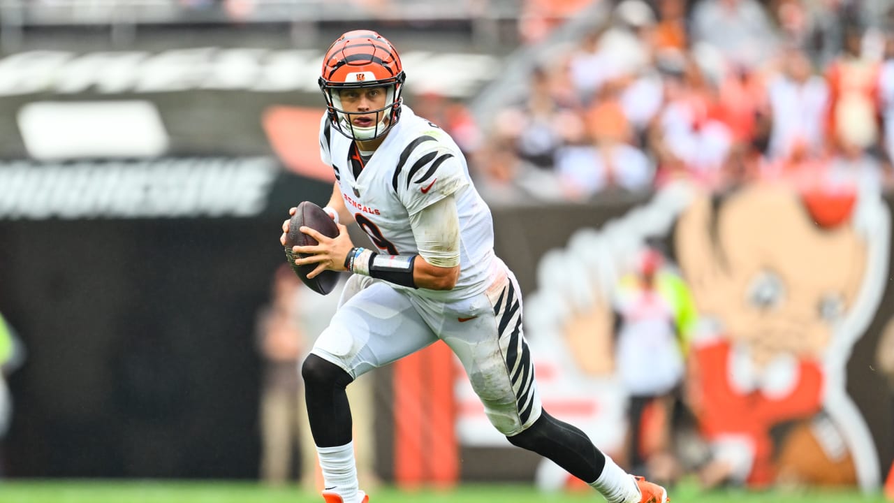 Quick Hits: Burrow: 'Nobody Is Panicking In Here'