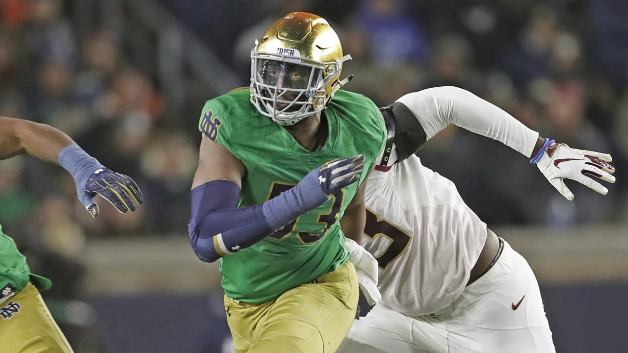 Cincinnati Bengals sign DE Khalid Kareem. Kareem spent the last four  seasons with the University of Notre Dame.