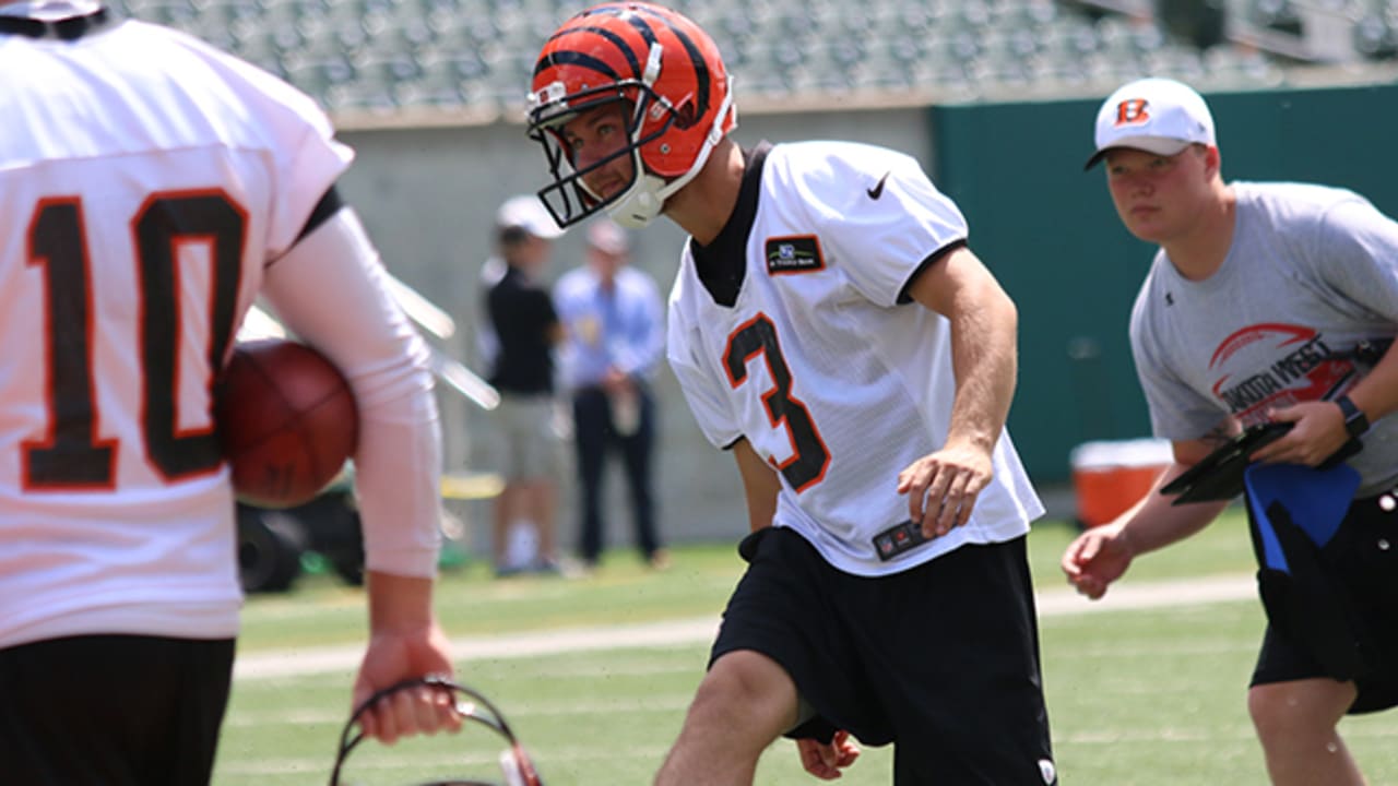 2015 American Special Teams Player of the Year - Memphis Kicker Jake Elliott  