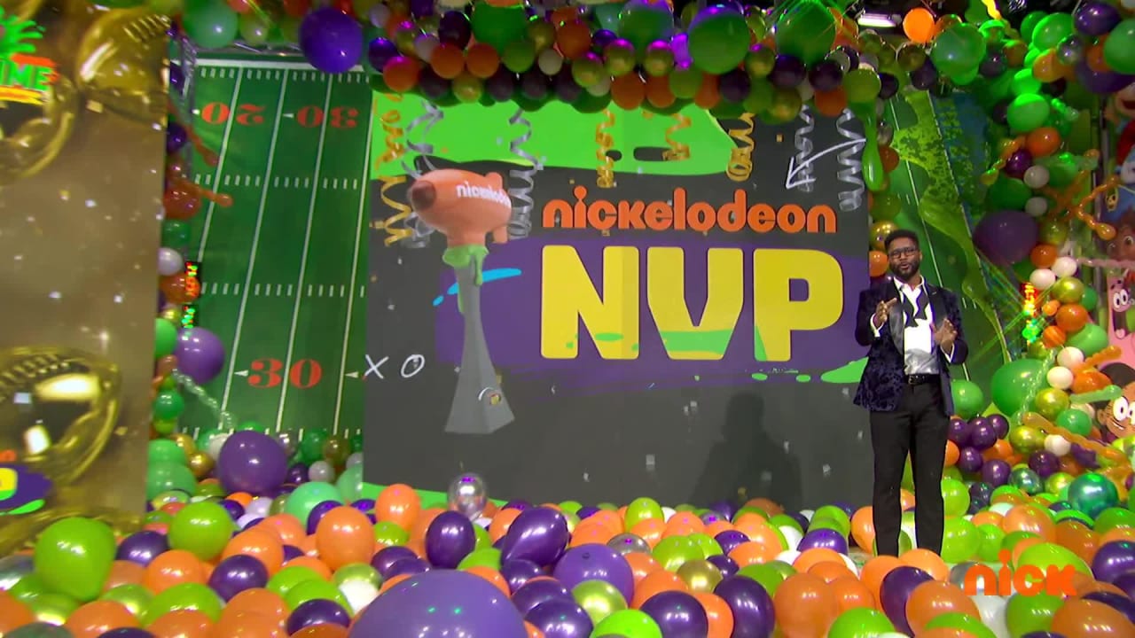 Lincoln Loud announces Joe Burrow as MVP of the 2021 NFL season