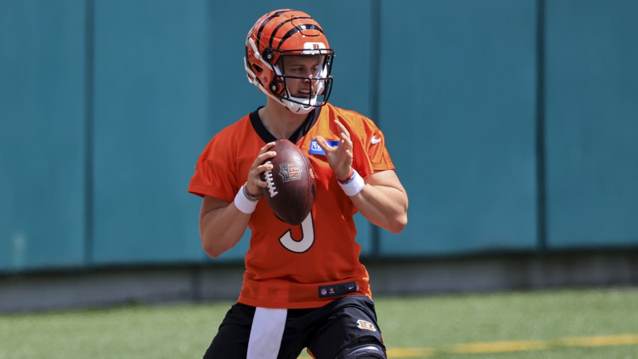 Bengals Want Ball in Burrow's Hands With Ground Game Stalled