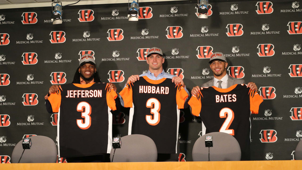 Bengals Sign ThirdRound Picks Sam Hubbard and Malik Jefferson