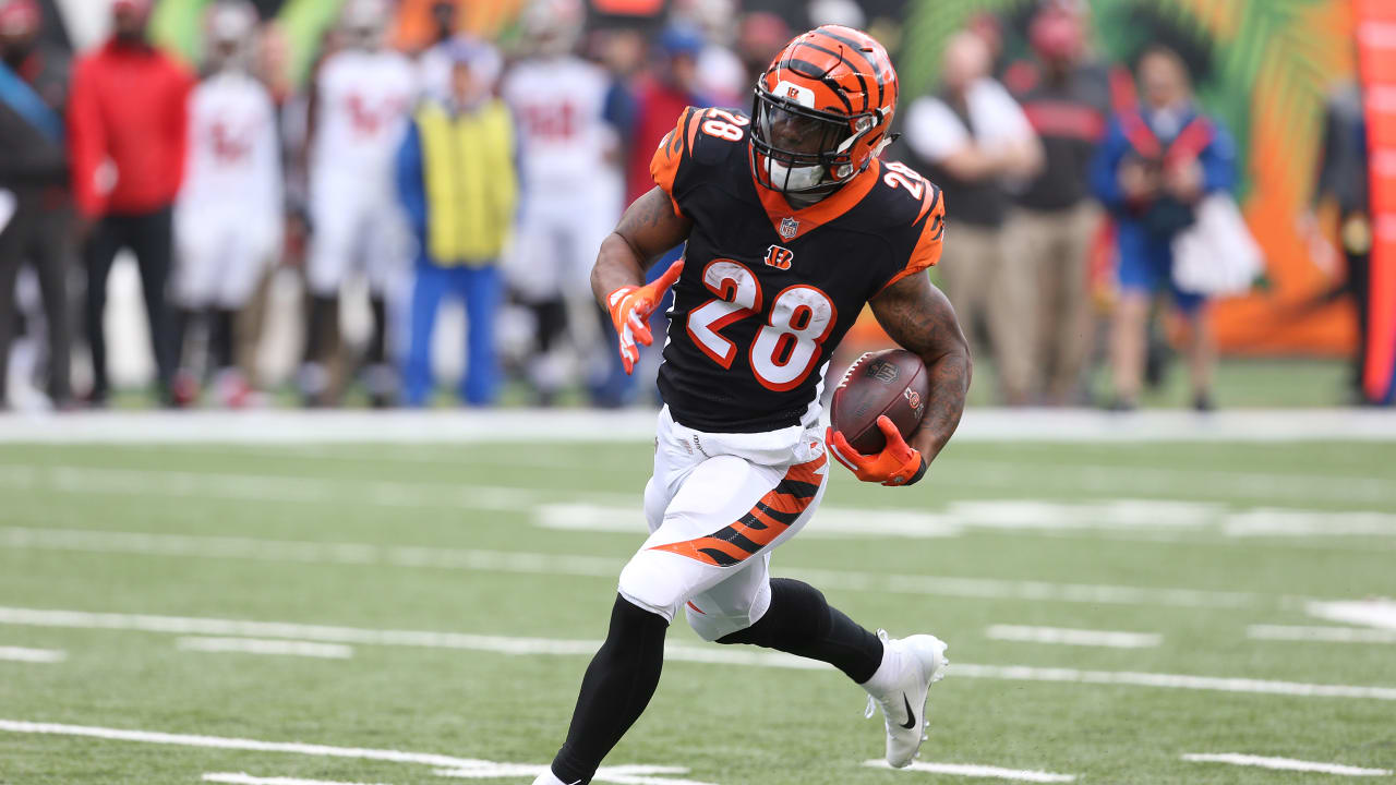 Quick Hits: Mixon Notices Alternate Fact; Dunlap Helps Geno Into