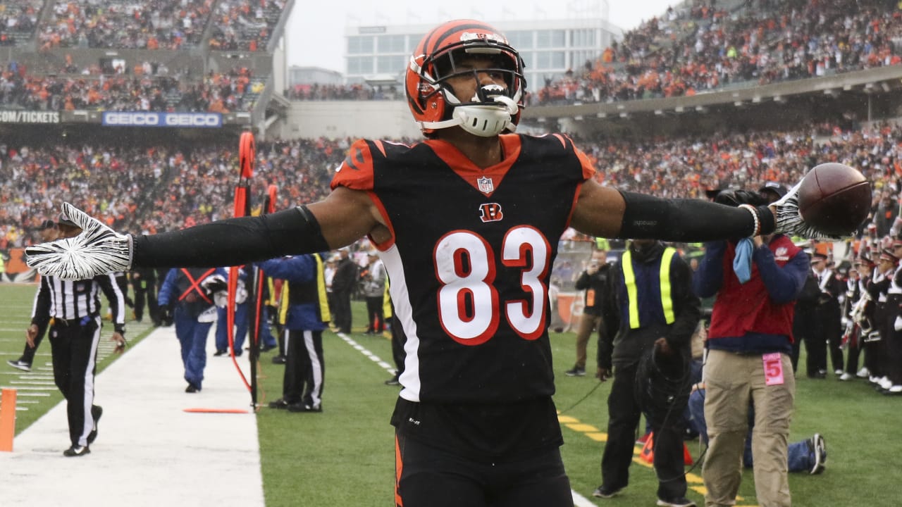 Cincinnati Bengals wide receiver Tyler Boyd (83) wears a jersey