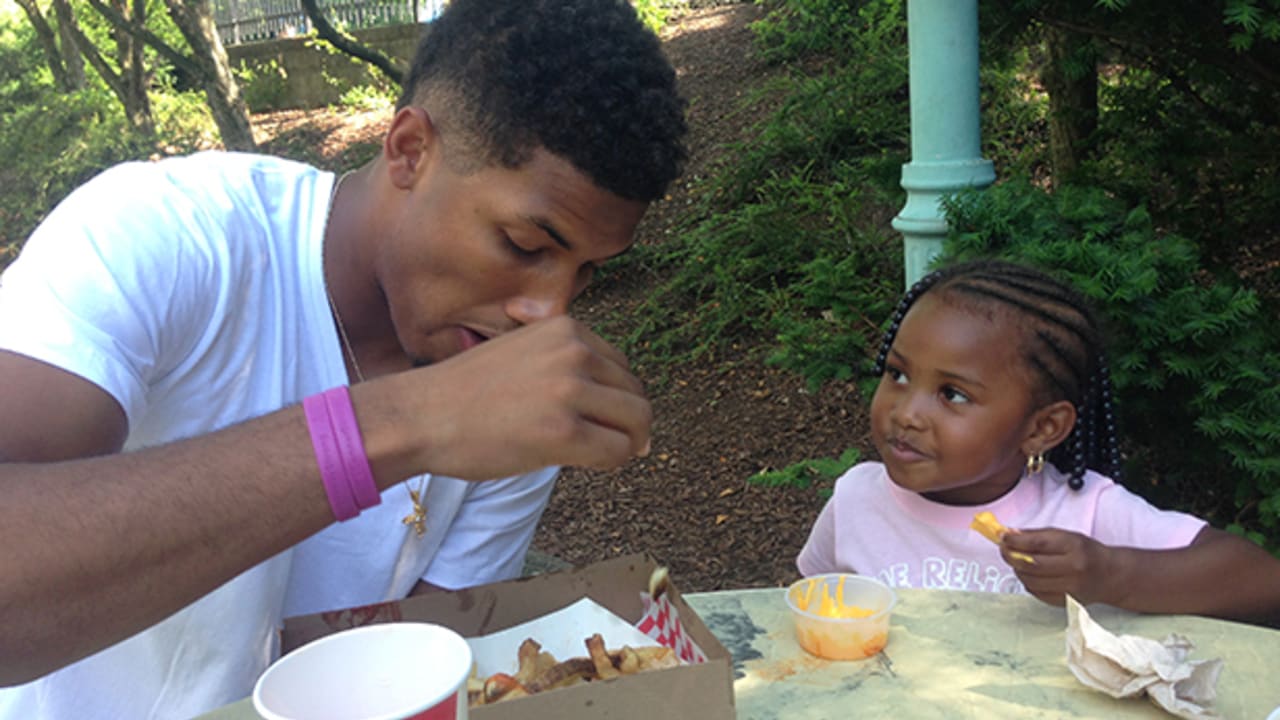 Tyler Boyd's Daughter Taylen – Cute Family Photos!