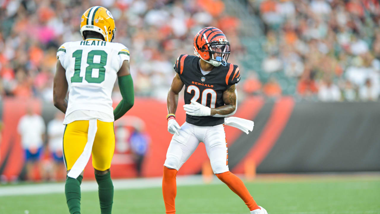 DJ Turner II of the Cincinnati Bengals participates in a drill during  News Photo - Getty Images