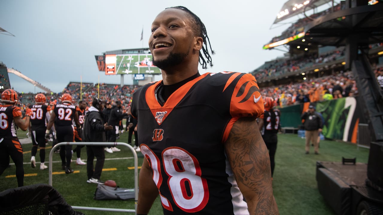 Bengals running back Joe Mixon is nominated for FedEX Ground NFL Player of  the Week