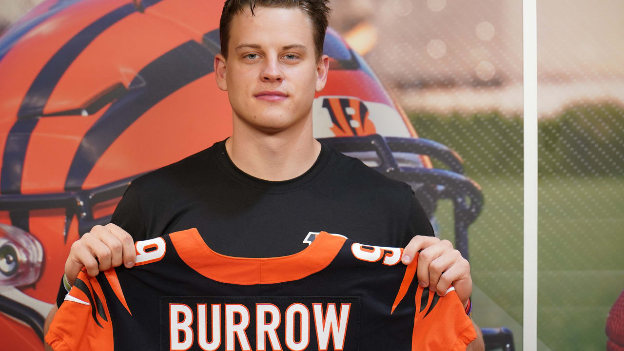 Bengals QB Joe Burrow wins December 2021 Hickok Belt® Award – Westside News  Inc