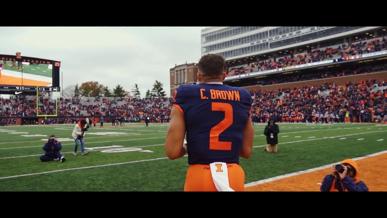 Sam Hubbard sits down with Steve Wyche ahead of first padded practice at  Bengals training camp