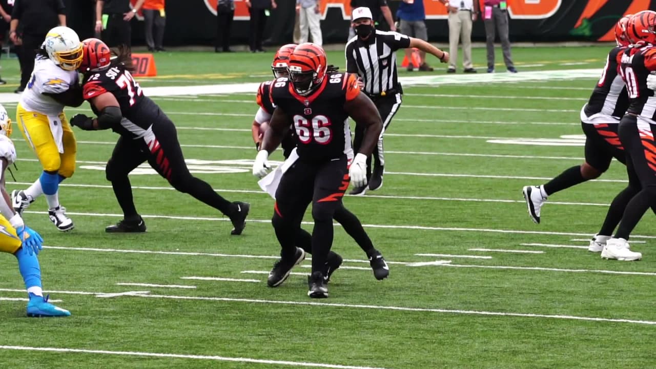 Joe Burrow]September 13, 2020: Sam Hubbard #94 of the Cincinnati Bengals  reacts after a sack during NFL football game action between the Los Angeles  Chargers and the Cincinnati Bengals at Paul Brown