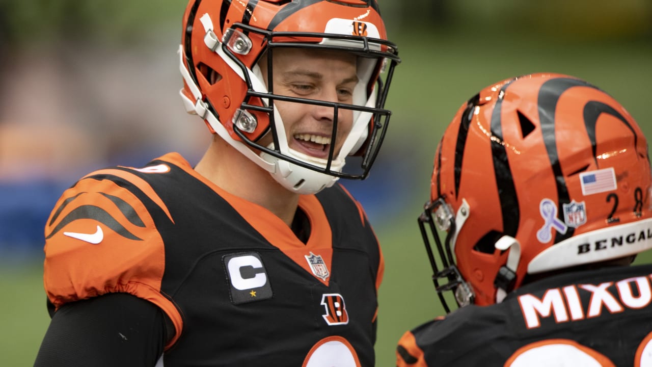 Quick Hits: Bengals QBs Go From Playing Jeopardy To Guessing Game; Why AJ  McCarron Wants To Keep Playing And Finish Career In Cincy; Injury Update