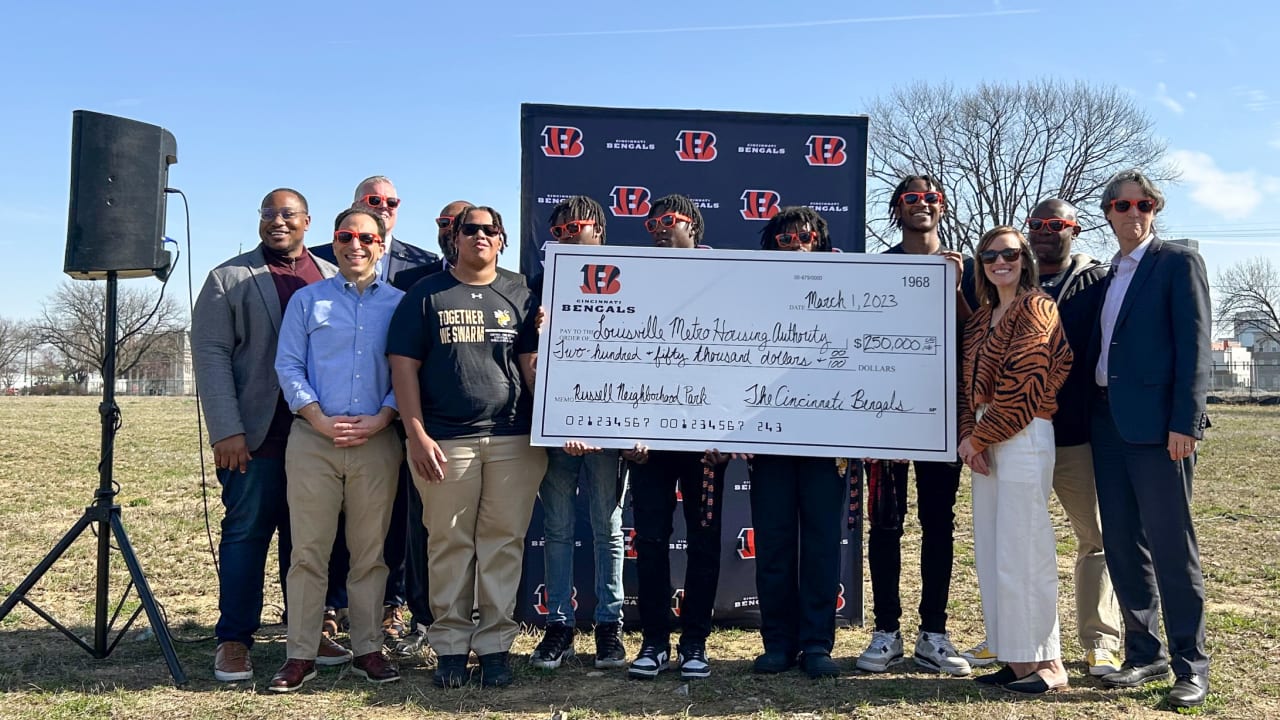 Cincinnati Bengals and NFL/LISC Grassroots Program Grant $250,000 To Install Artificial Turf Field In Louisville's Russell Neighborhood - Vimarsana News