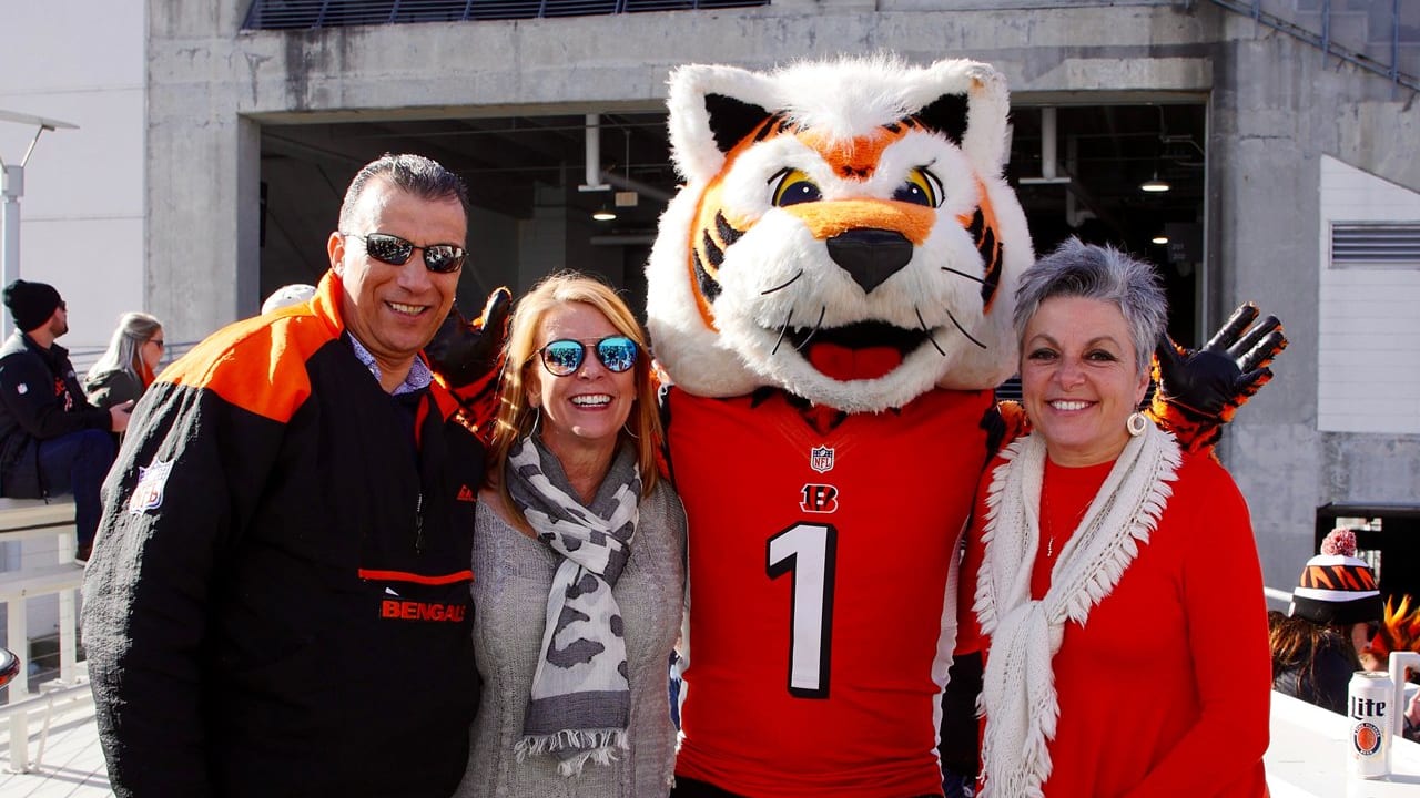 Miller Lite Who Dey Deck - Bengals vs Chiefs, Cincinnati