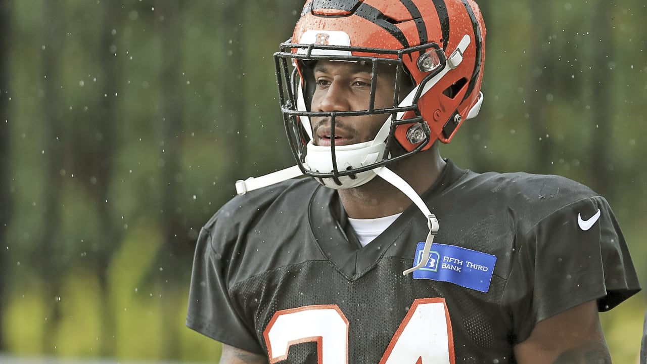 40 percent of the 2020 Bengals roster was not on the team