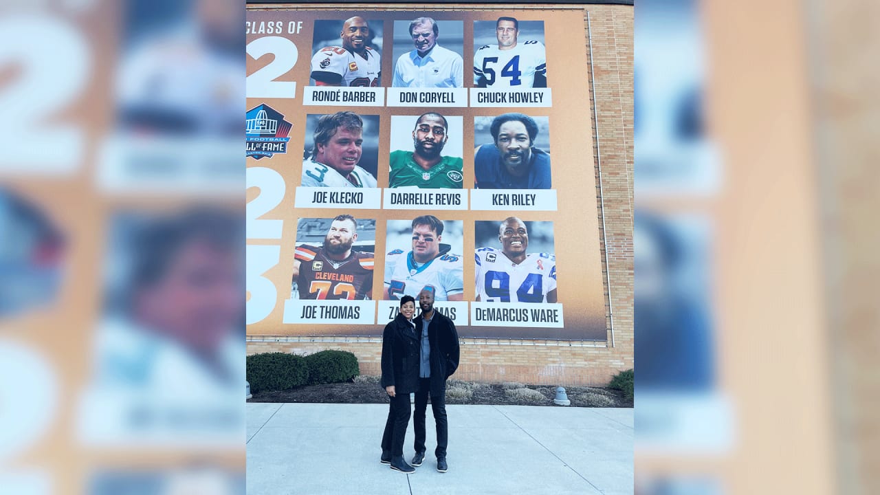 Pro Football Hall of Fame banner serves as Joe Thomas' first piece of  recognition for induction into Canton