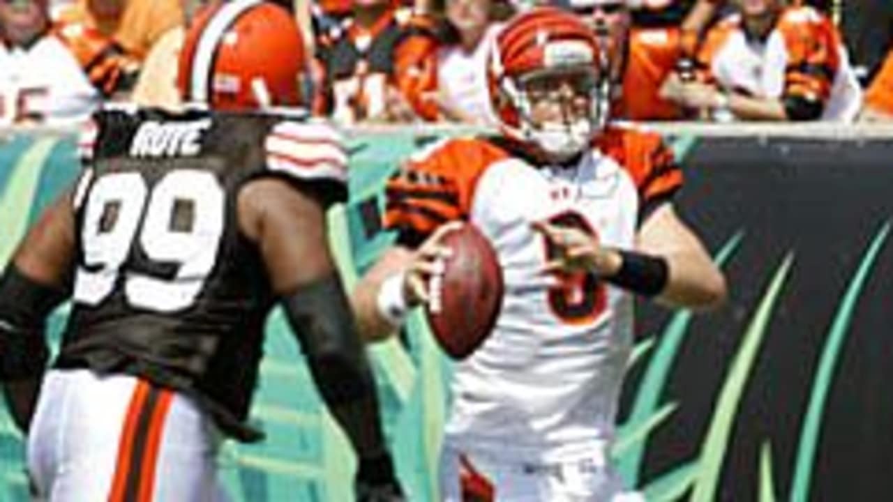 Browns try to stop skid on Halloween night against Bengals