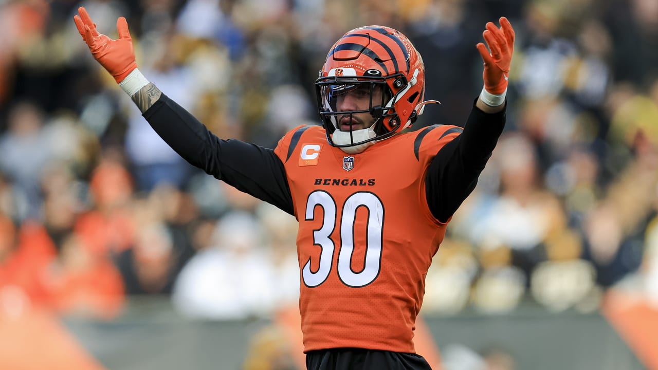 Larry Ogunjobi and Riley Reiff supporting Bengals vs LA Rams despite  injuries - Cincy Jungle