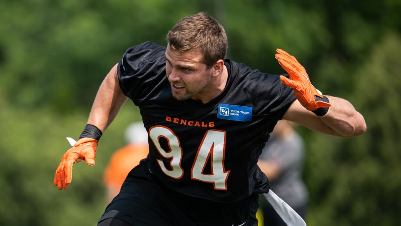 Cincinnati Bengals' Sam Hubbard Earns Second Nomination for NFL Man of the  Year Award, Sports & Recreation, Cincinnati