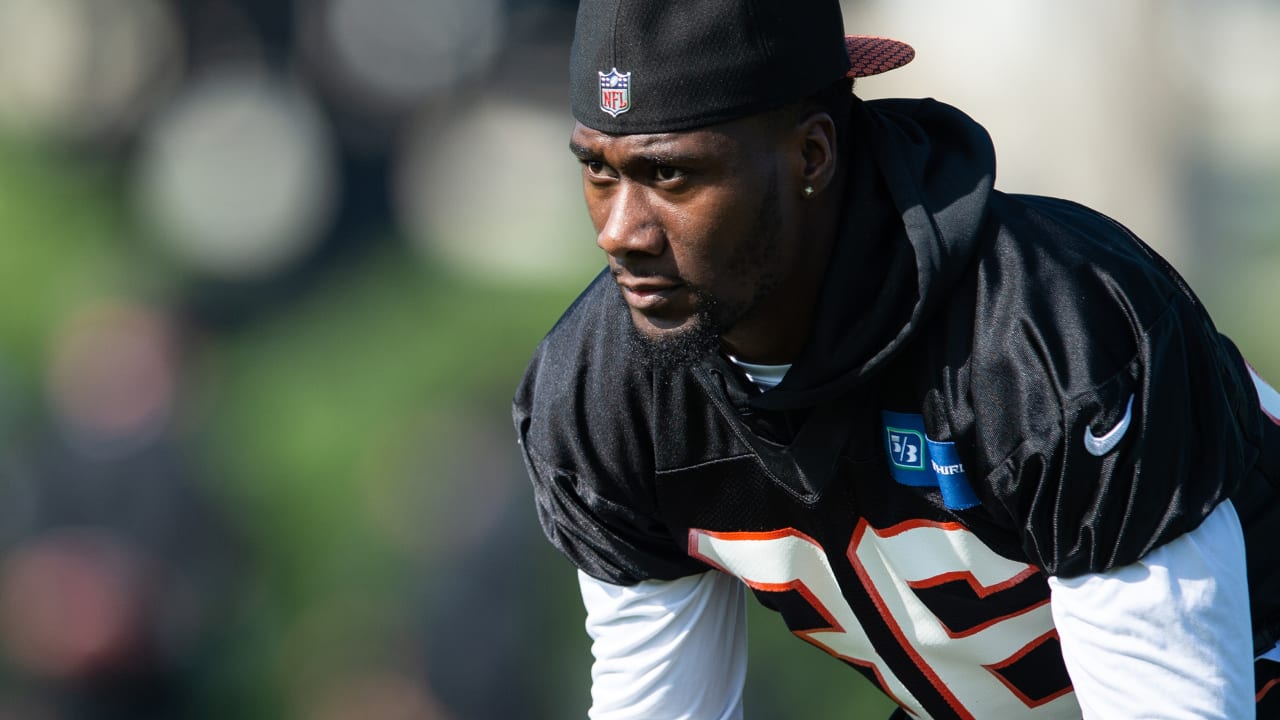 Bengals safety Shawn Williams awaits for his role in the team's ...