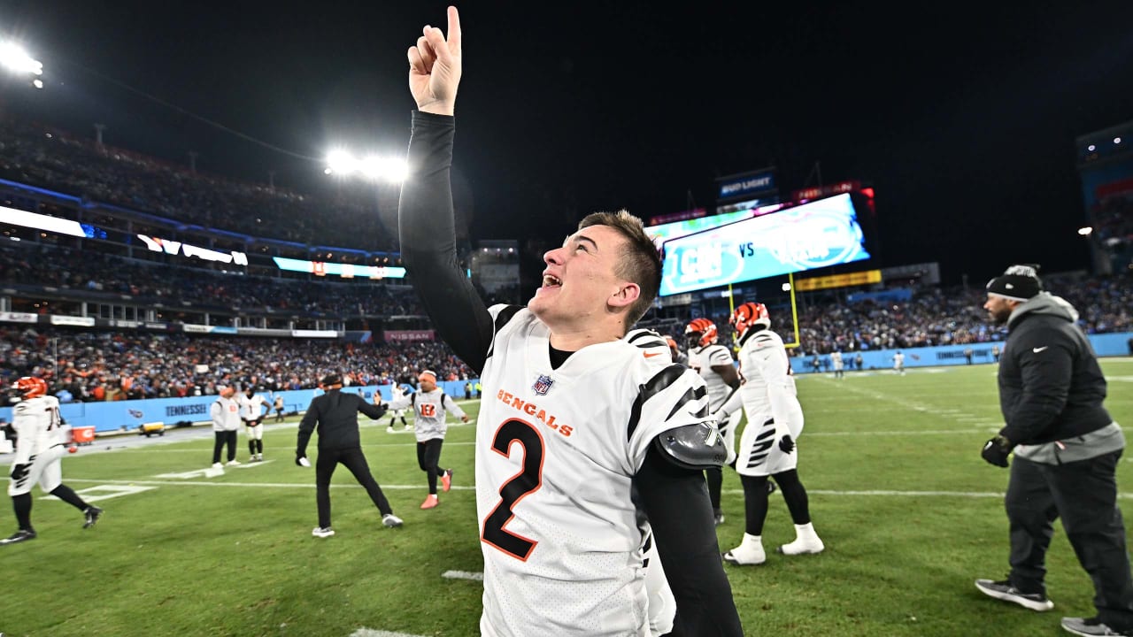 Cincinnati Bengals long snapper Cal Adomitis (48) walks towar the field  before an NFL football game against the New York Jets Sunday, Sept. 25,  2022, in East Rutherford, N.J. (AP Photo/Adam Hunger