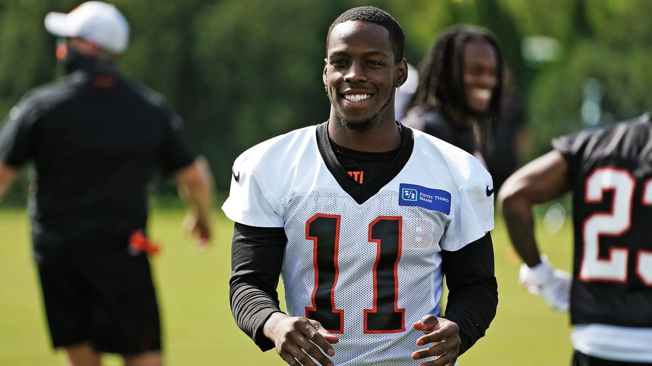 Cincinnati Bengals rookie John Ross plays, makes big mistake