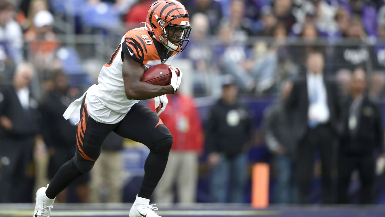 Quick Hits: Bengals Buoyed By Burrow Session; Numbers In Safeties; 'When  The Ball Is In The Air, It's Mine'