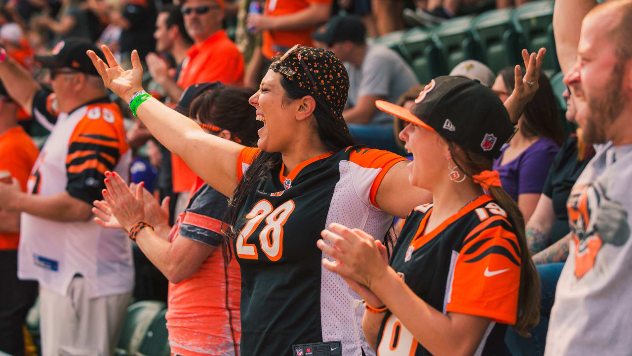 This Guy Loves His Cincinnati Bengals NFL Women's T-Shirt 