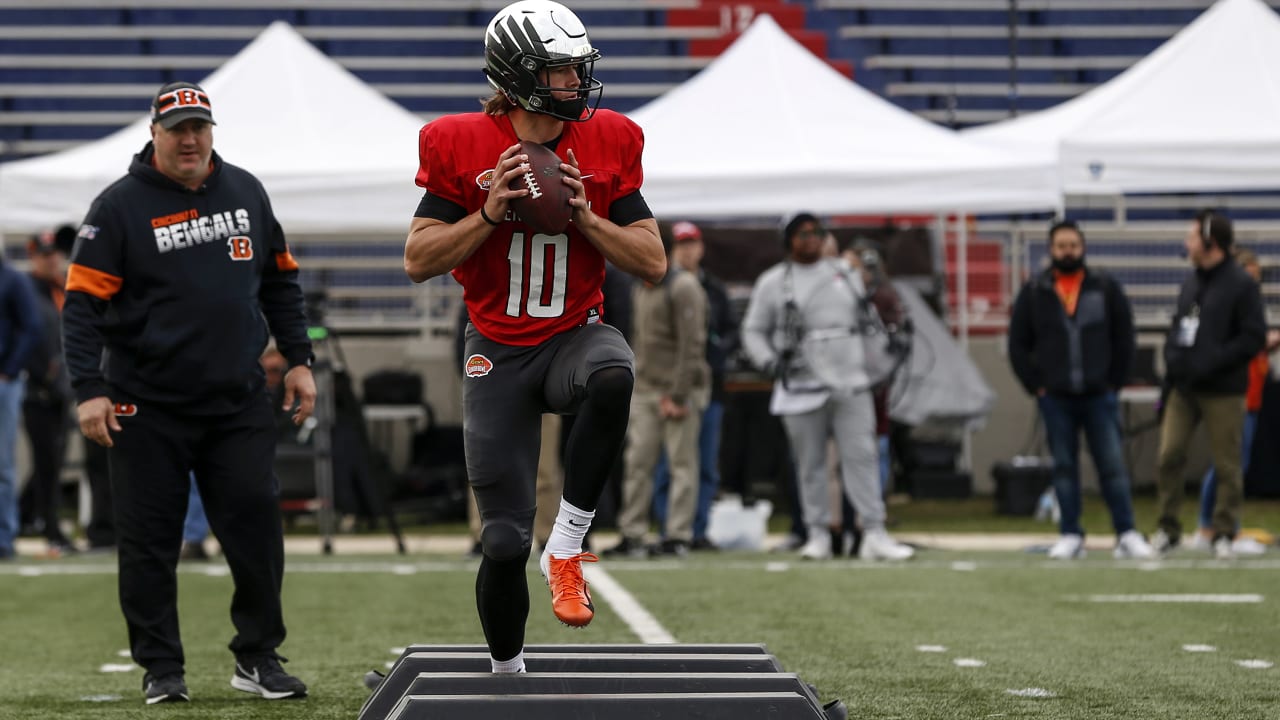 One-on-One: Oregon QB Justin Herbert at the Senior Bowl