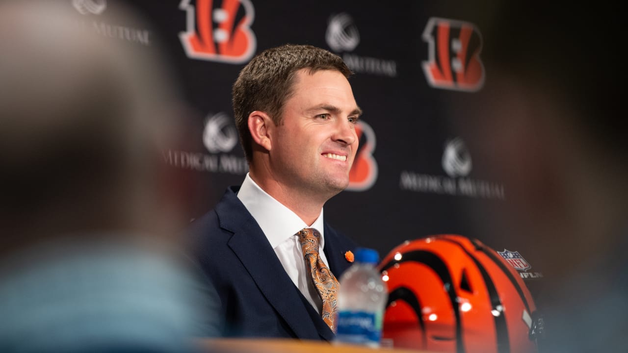 Brown confirms Bengals keeping Taylor as head coach for start of