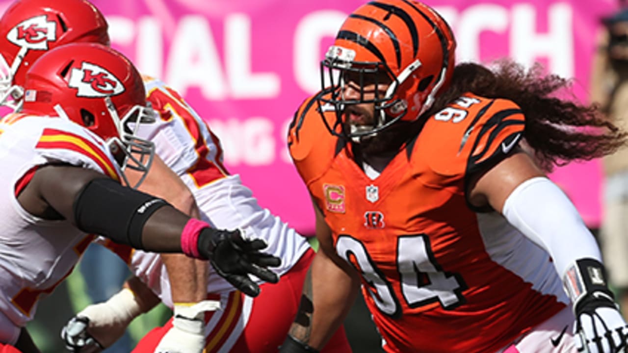 Cardinals Sign Domata Peko To Help Thin Defensive Line