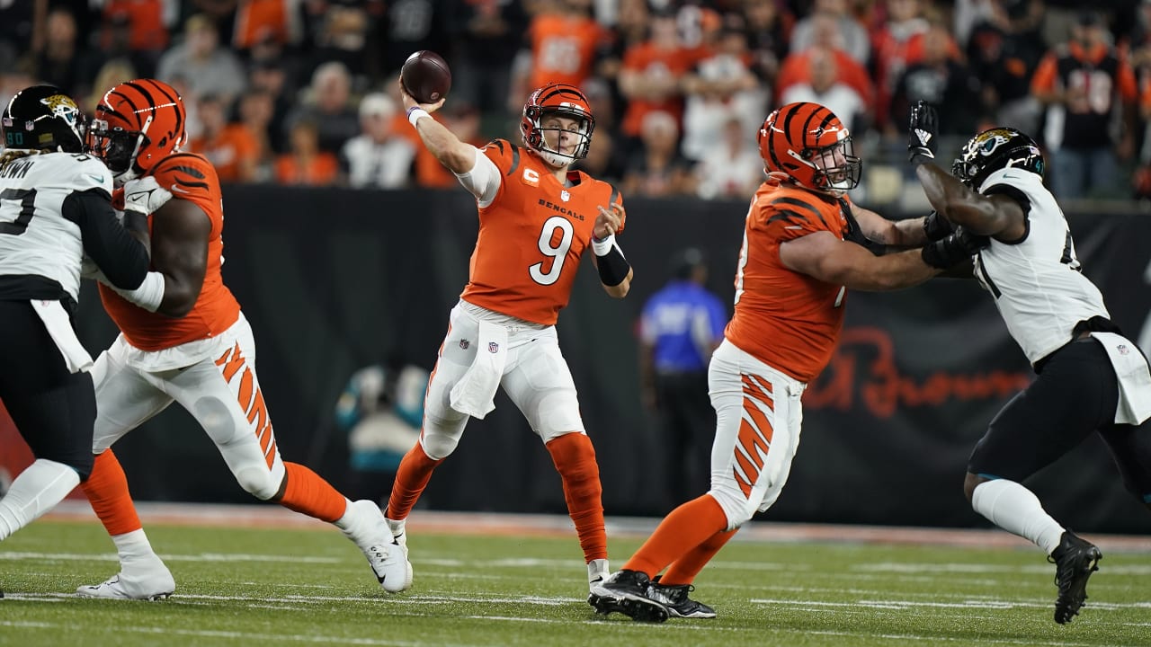 Opening Line: Cincinnati Bengals Road Favorite for Sunday's Matchup Against  Tennessee Titans at Nissan Stadium in Nashville - Sports Illustrated  Tennessee Titans News, Analysis and More