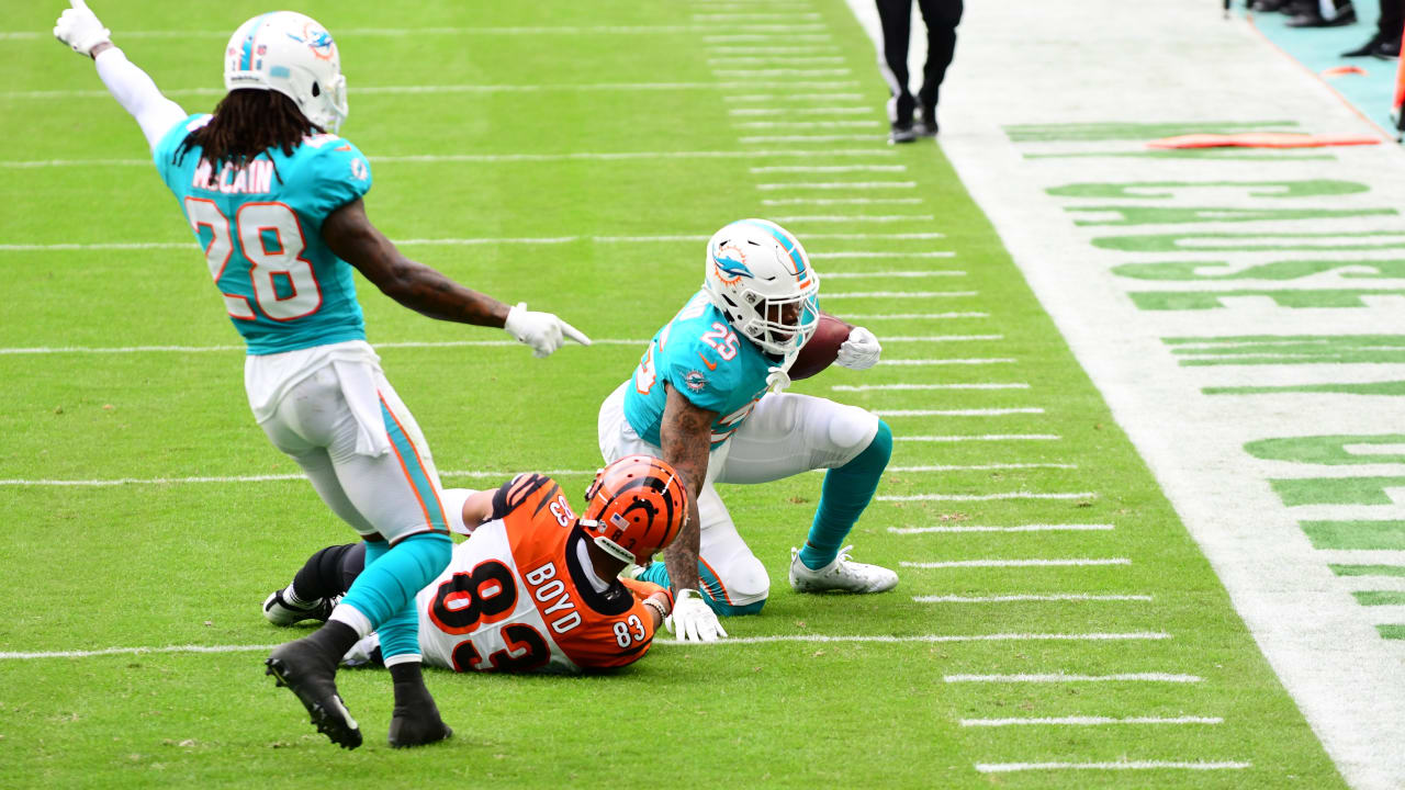 Miami Dolphins cornerback Nik Needham (40) lines up against