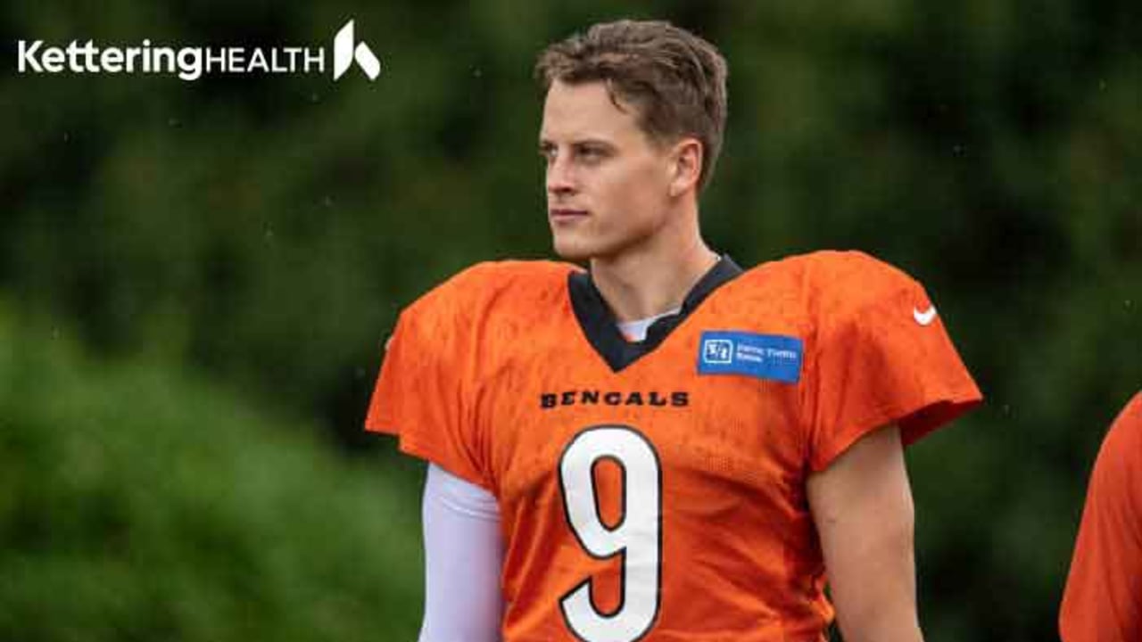 Photos Joe Burrow Is Back At Training Camp