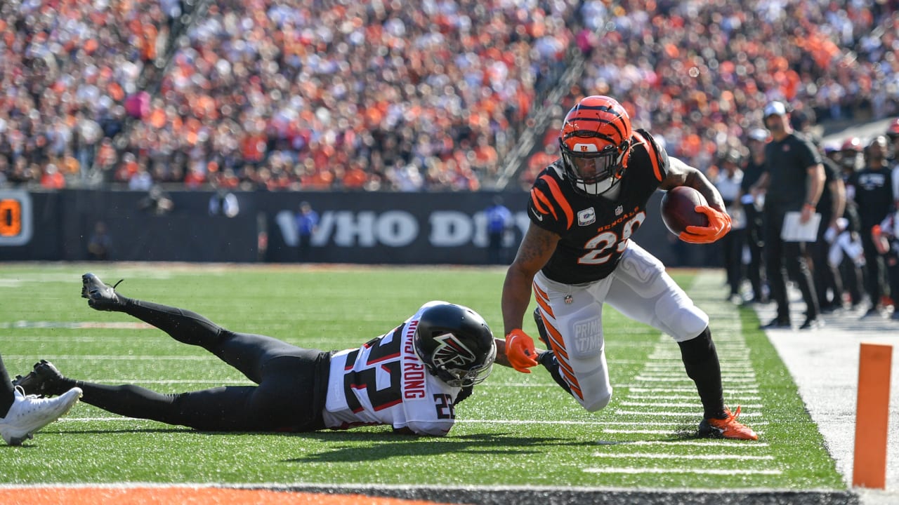 Cincinnati Bengals ace Joe Mixon mocks NFL with touchdown celebration after  brutal tweet - Mirror Online