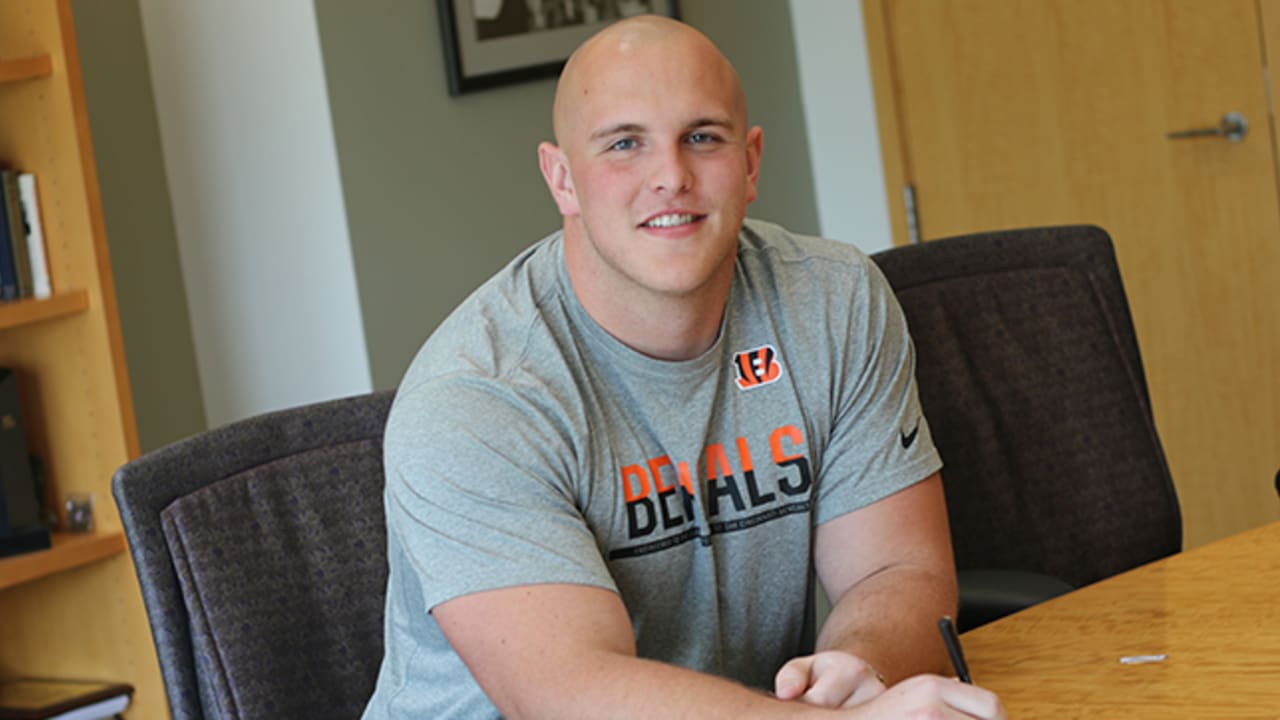 Cowboys BREAKING: Ex 1st-Round Pick Lineman Billy Price Signs with Dallas - NFL  Tracker - FanNation Dallas Cowboys News, Analysis and More