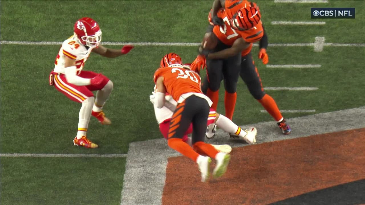 Video: Mic'd-Up Travis Kelce Helps Orchestrate Chiefs' 13-Second Drive vs.  Bills, News, Scores, Highlights, Stats, and Rumors