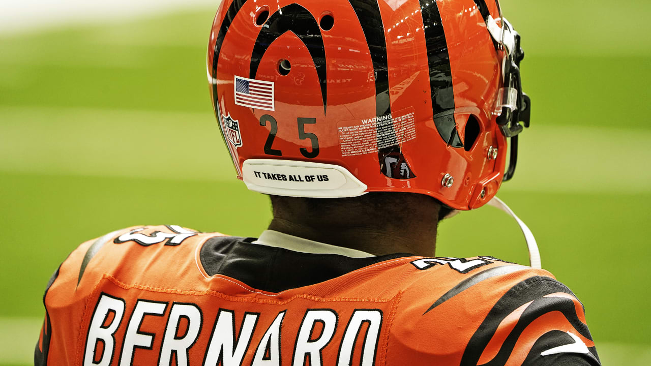 RB Giovani Bernard Explains Why He Signed with the Tampa Bay