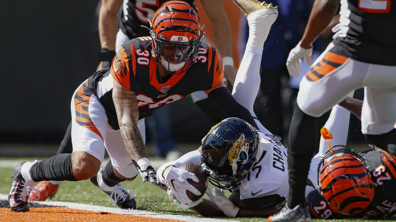 Bengals vs. Panthers Quick Takes: Joe Mixon helps Cincy land first-half  knockout 