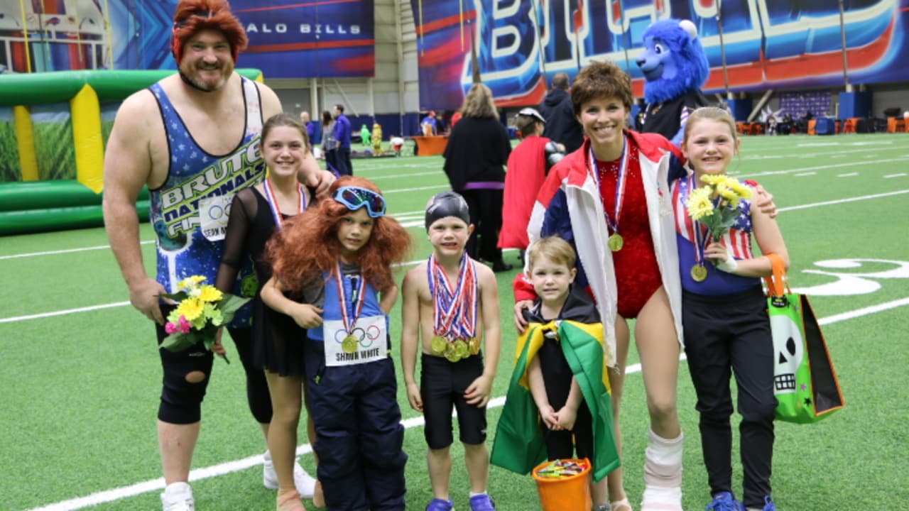 Buffalo Bills celebrated Halloween with a costume party at Jerry