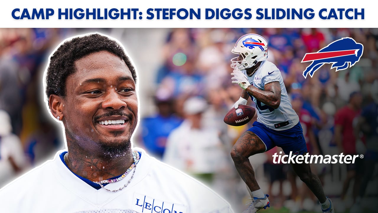 Watch: Stefon Diggs chirps at Josh Allen on sidelines of Bills' blowout  playoff loss to Bengals 