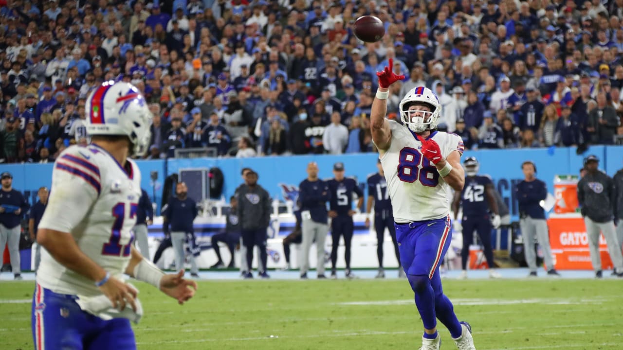 Buffalo Bills tight end Dawson Knox (88) scores a touchdown against New  England Patriots safety …