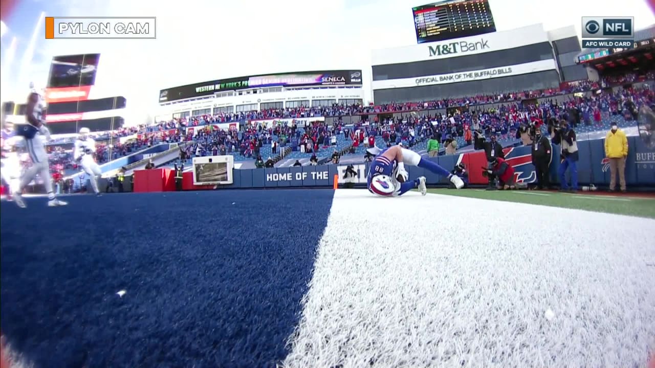 Buffalo Bills quarterback Josh Allen improvises on wild touchdown pass to  tight end Dawson Knox