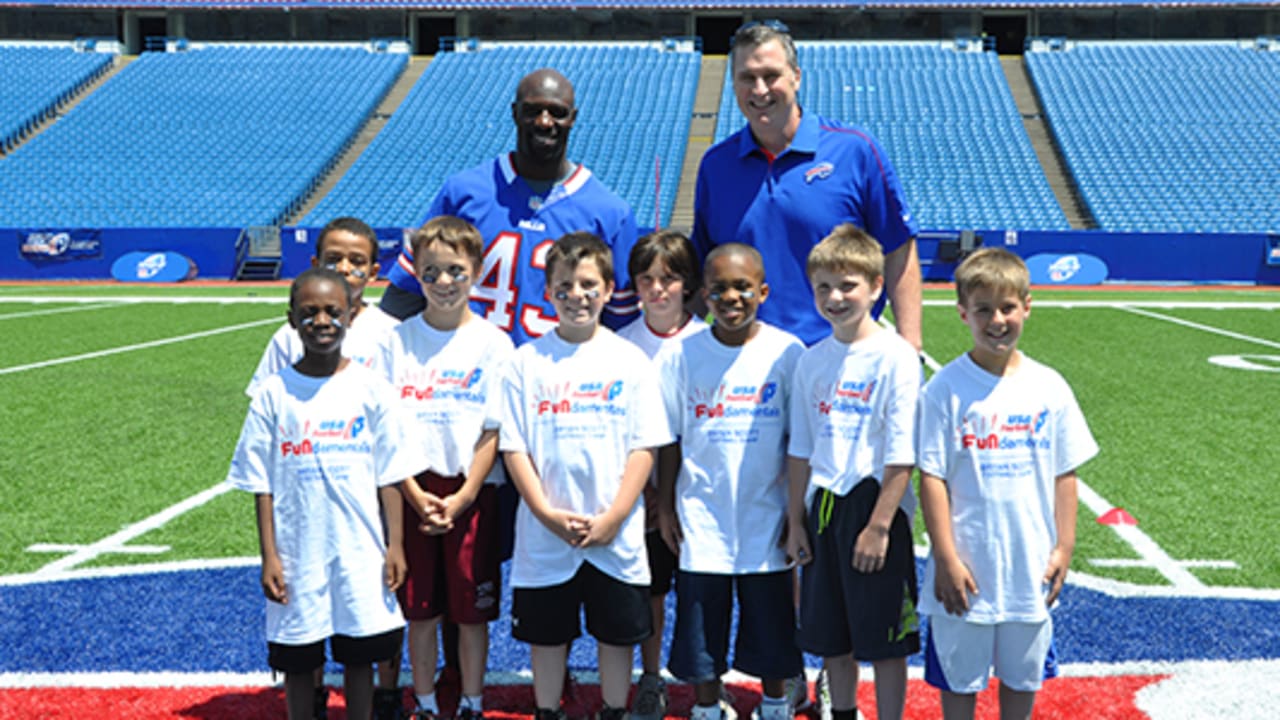 Former NFL running back Fred Jackson to host youth football camp