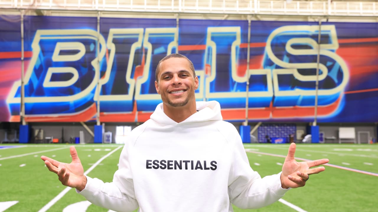 Best Photos of the Buffalo Bills 2023 Free Agency Signings