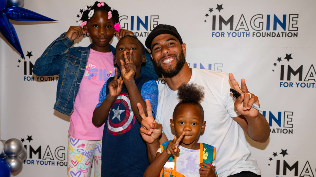 It means the world to me'  Micah Hyde hosts back to school event