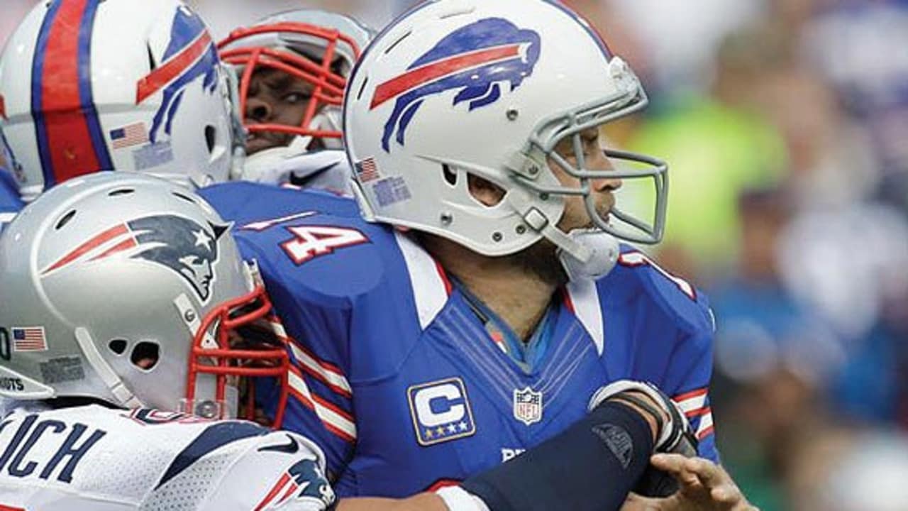 Brady Leads Pats To 52-28 Rout Of Bills