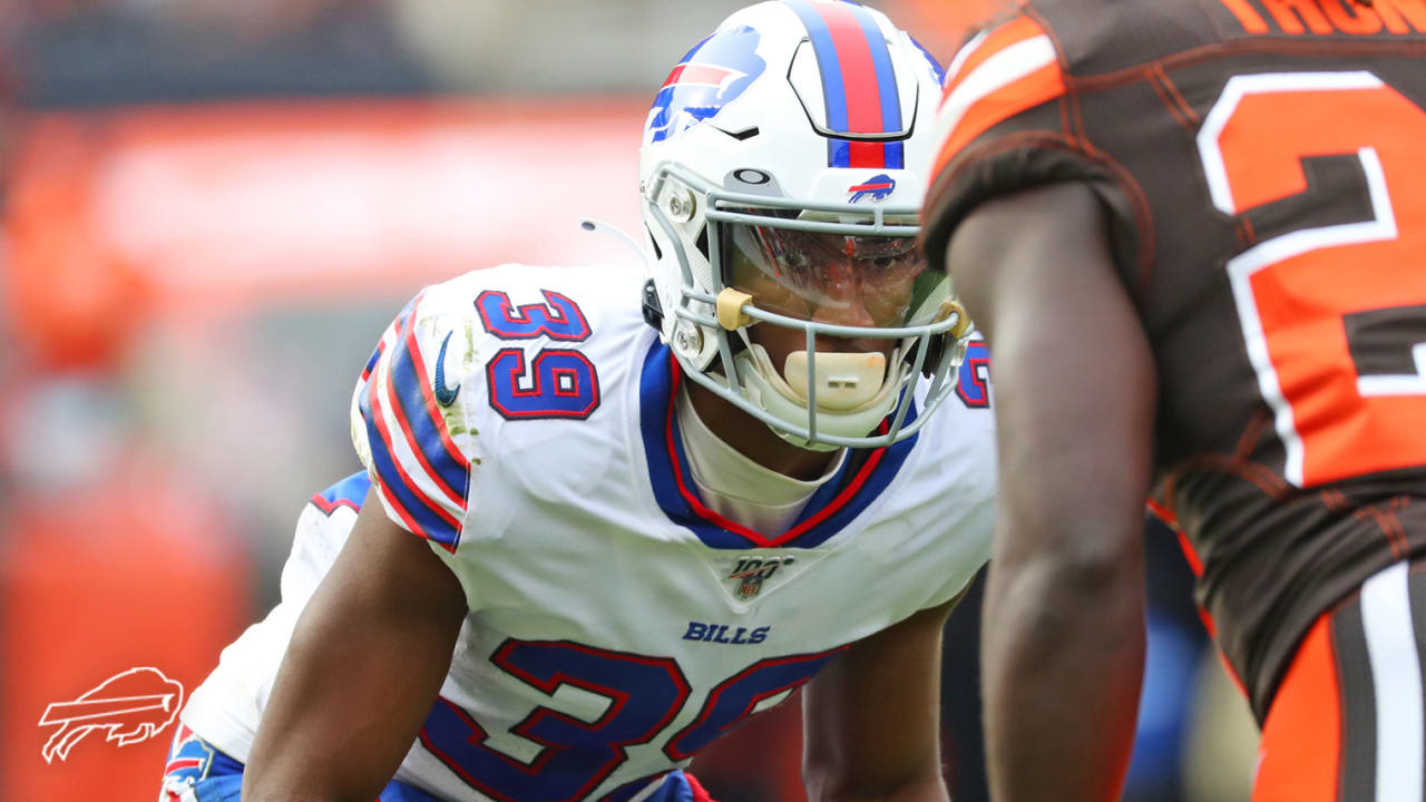 Buffalo Bills cornerback Levi Wallace (39) during the second half