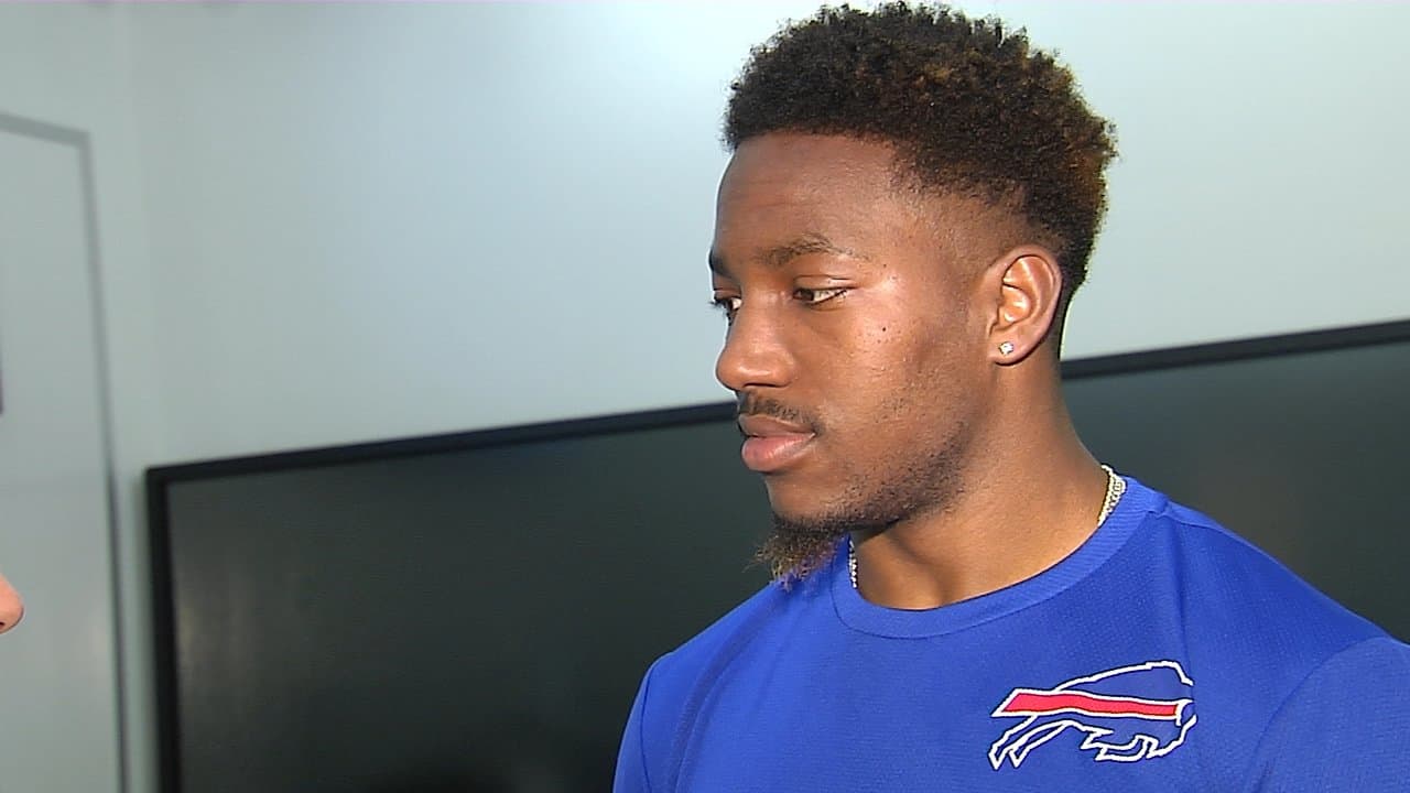 Watch Kevon Seymour Signs Rookie Contract