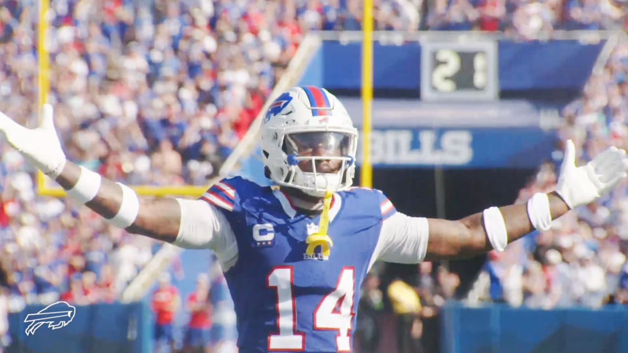 Allen Diggs '20 Signs Taking Over Bills Fans' Yards