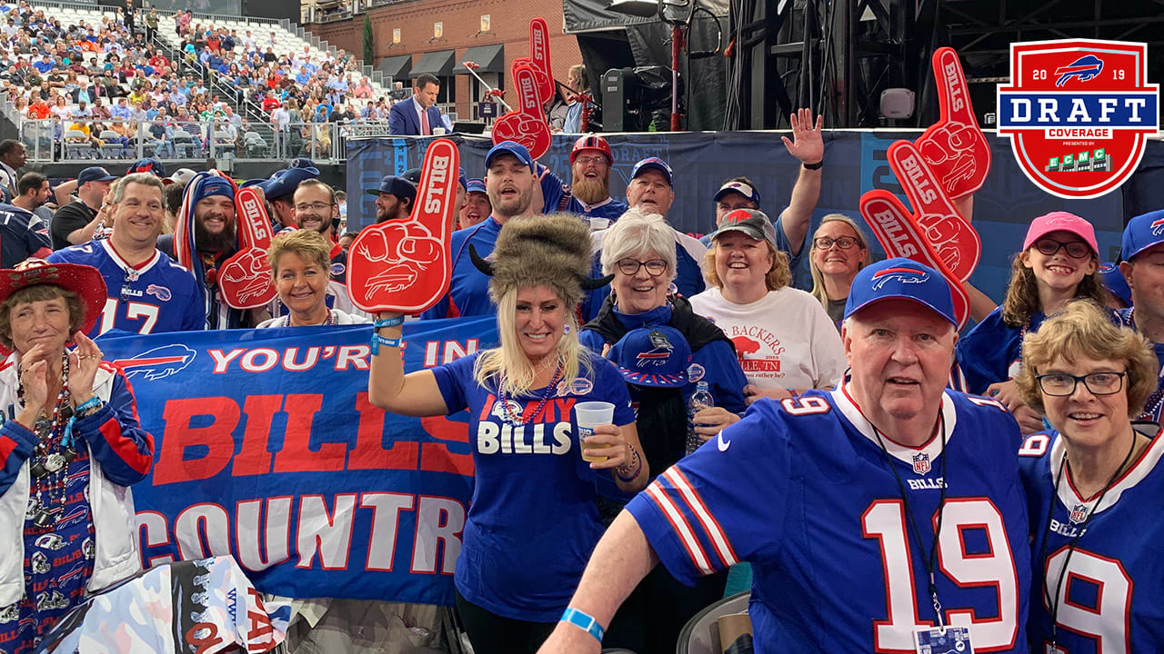 How a pair of lifelong Bills fans supported the team in Nashville at